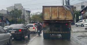 Diario HOY | Advierten que cargas sin señalización representan un grave riesgo en rutas