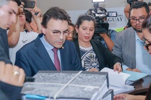 Hay intensa movida política luego de la renuncia del intendente de Asunción