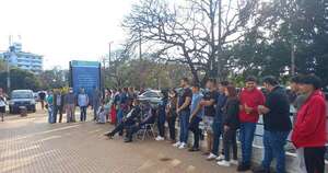 La Nación / Pacientes renales del IPS urgen habilitación del servicio de diálisis en CDE