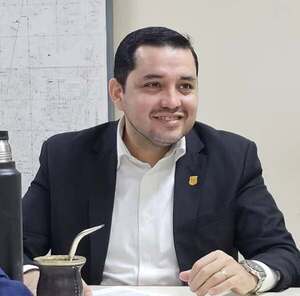 Popular / Luís Bello asumirá interinamente la intendencia de Asunción