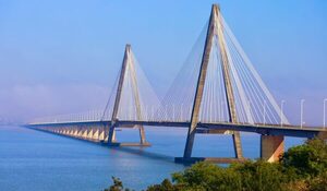 Migraciones refuerza controles en el puente Posadas–Encarnación por el WRC Paraguay 2025