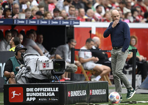 Versus / El nuevo Leverkusen de Ten Hag debuta en la Bundesliga con derrota