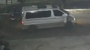 Video: Motociclista ingresa de contramano y embiste contra una camioneta en Villa Elisa