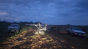 Incautan avioneta y vehículos de lujo en San Pedro