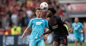 El nuevo Leverkusen de Ten Hag debuta en la Bundesliga con derrota - Fútbol Internacional - ABC Color