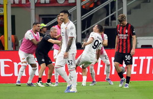 Versus / Antonio Sanabria debuta en histórico triunfo del Cremonese ante Milan