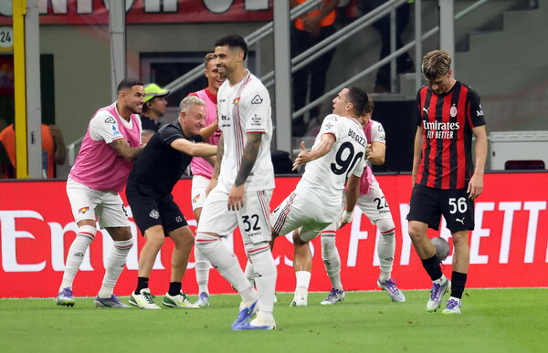 Versus / Antonio Sanabria debuta en histórico triunfo del Cremonese ante Milan