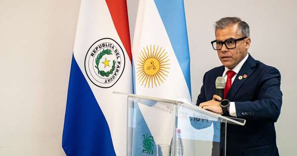 La Nación / González destacó trabajo de la Asesoría Jurídica de Yacyreta