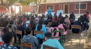 Realizan jornada educativa y de atención dental en escuela de Loreto