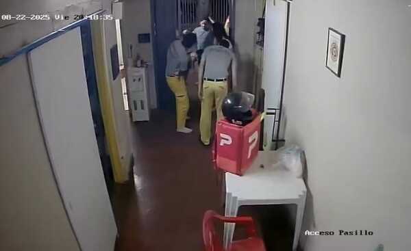 Niña se atraganta y bomberos la salvan