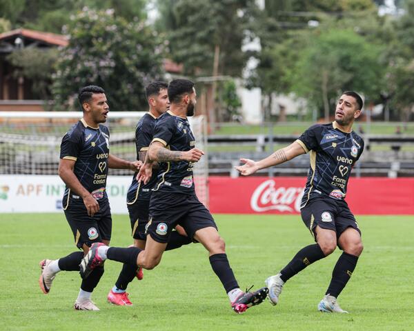 Domingo matinal con un triunfo y una paridad