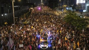 Israelíes piden a Netanyahu que firme acuerdo con Hamás para liberar a rehenes