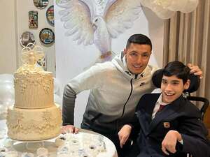 Popular / (GALERÍA) ¡"Tacuara" Cardozo mostró su alegrón familiar!