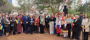 Colectividad ucraniana en Itapúa pide paz en día de independencia
