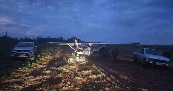La Nación / San Pedro: caen cuatro hombres e incautan avioneta en operativo antidrogas