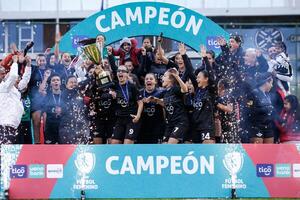 Libertad es campeón del Campeonato Anual Femenino