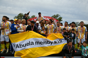12 DE OCTUBRE, CAMPEÓN 2025 DE LA LSLF - San Lorenzo Hoy