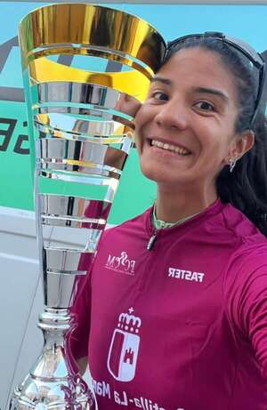 La ciclista Agua Marina, primera paraguaya campeona de la Vuelta a Castilla-La Mancha - Polideportivo - ABC Color