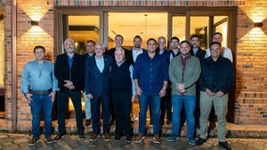 La APF y presidentes de clubes analizan cambios en el formato del torneo local