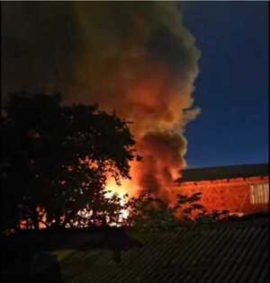 Popular / Incendio en la Chacarita causó daños