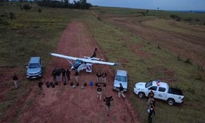 Fiscalía investiga red internacional tras incautación de avioneta en Santaní, San Pedro - OviedoPress