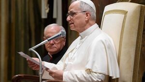 El papa pidió que "el clamor de las armas enmudezca y dé paso al diálogo" para alcanzar la paz en Ucrania