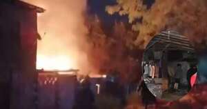 La Nación / Incendio en la Chacarita consumió una vivienda y afectó a otras dos