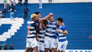 Matías Cáceres, preocupado por goles agónicos