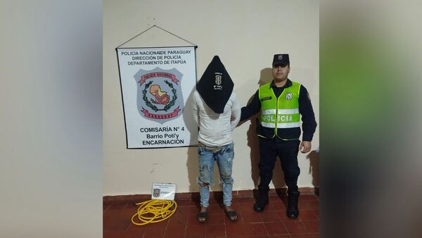 No contaban con su astucia: Ladrón entró a robar, pero..... se quedó dormido