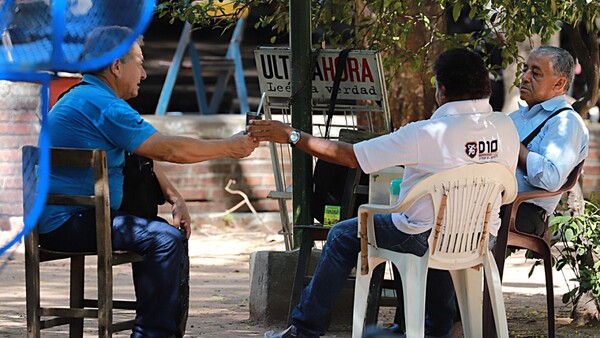 Guaraní ñe’ẽ ára: oñe'ẽkuáava ambue ñe'ẽ, guaraní ha castellano, ivaleve ha horyve