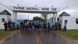 Pedaleando por la historia: el Bicitour recordó la gesta de Vapor Cué - Nacionales - ABC Color