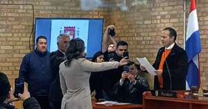 La Nación / La edil liberal María Portillo asumió como intendenta interina en CDE