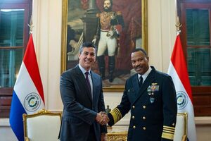 Visita del Comandante del Comando Sur de EEUU representa la fuerte cercanía con Paraguay
