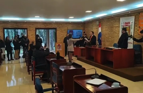 María Portillo es designada como intendenta interina de Ciudad del Este