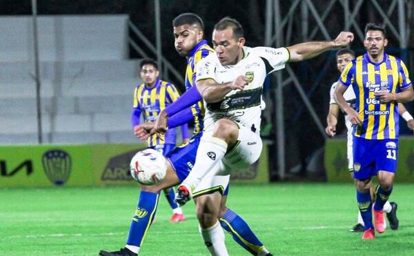 Un frío empate en Itauguá •