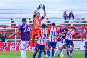 Fuerzas parejas entre Carapeguá y Tacuary - Fútbol de Intermedia - ABC Color