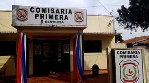 Apartan del cargo a docente denunciada por supuesto maltrato a alumna - Nacionales - ABC Color