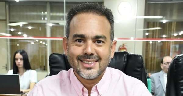 La Nación / Esgaib: “Lo más sensato es que los 15 colorados nos pongamos de acuerdo”