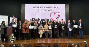 “Rohayhu Che Ñe’ê”: entregan reconocimientos a los promotores del guaraní - Cultura - ABC Color
