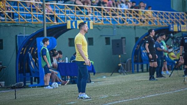 Desmienten llegada de Julio César Cáceres a Olimpia