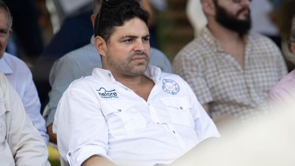 Bruno Wasmosy sobre la aftosa: “¿Para qué dejar de vacunar? Si es solo por una medalla, no me parece”