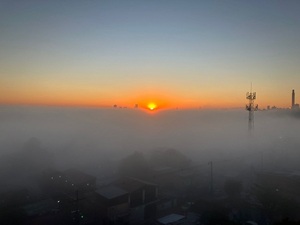 Martes con bajas temperaturas y densa neblina en grande del país