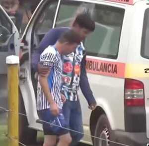 Popular / (VIDEO) En pleno partido derraman ytaku a pelotero