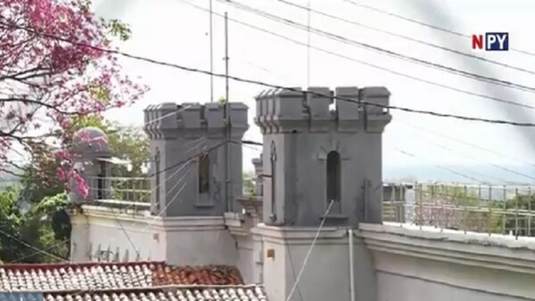Trasladan a 42 presos de "celdas VIP" del Penal de Emboscada a cárcel de máxima seguridad