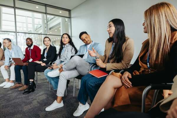 La brecha entre la formación y la demanda laboral - Negocios - ABC Color