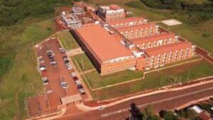 Desestiman oferta más baja en la licitación del Hospital General de Asunción por controvertido criterio