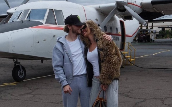 Famoso piloto sueco trajo a su novia modelo y... ¡atendé lo que le advirtieron!