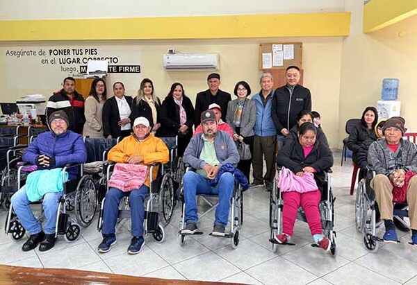 Apoyo de Taiwán beneficia a Hernandarias con entrega de sillas de ruedas y frazadas | DIARIO PRIMERA PLANA