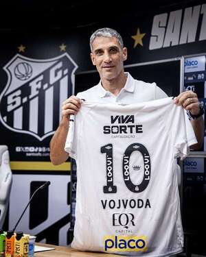 “Quiero ayudar” al Santos de Neymar, dice Vojvoda en su presentación como entrenador del club - Fútbol Internacional - ABC Color