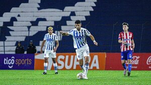 Agónica clasificación del Gallo a octavos de la Copa Paraguay